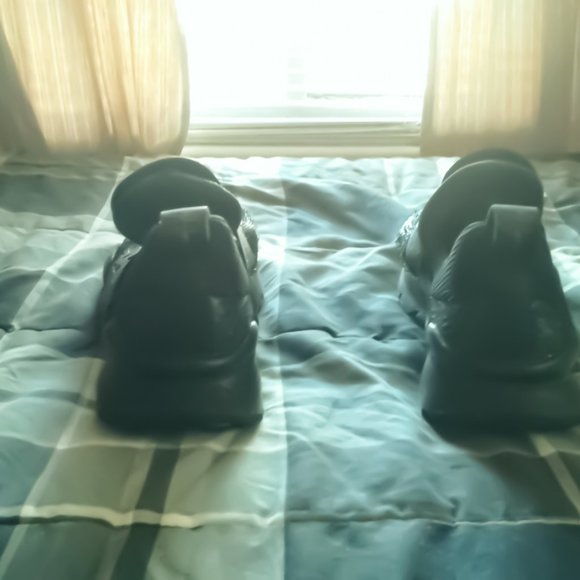 Jordan Standard Trainer size 12 Black. - Picture 4 of 7